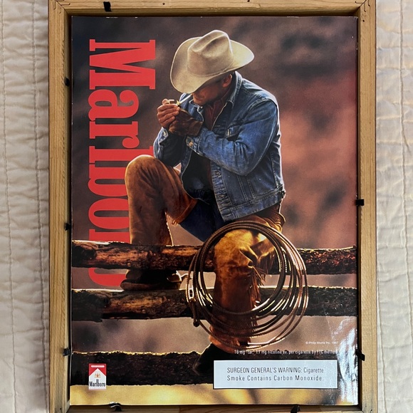 Framed Hoop Magazine Autographed by Grant Hill - Picture 3 of 3